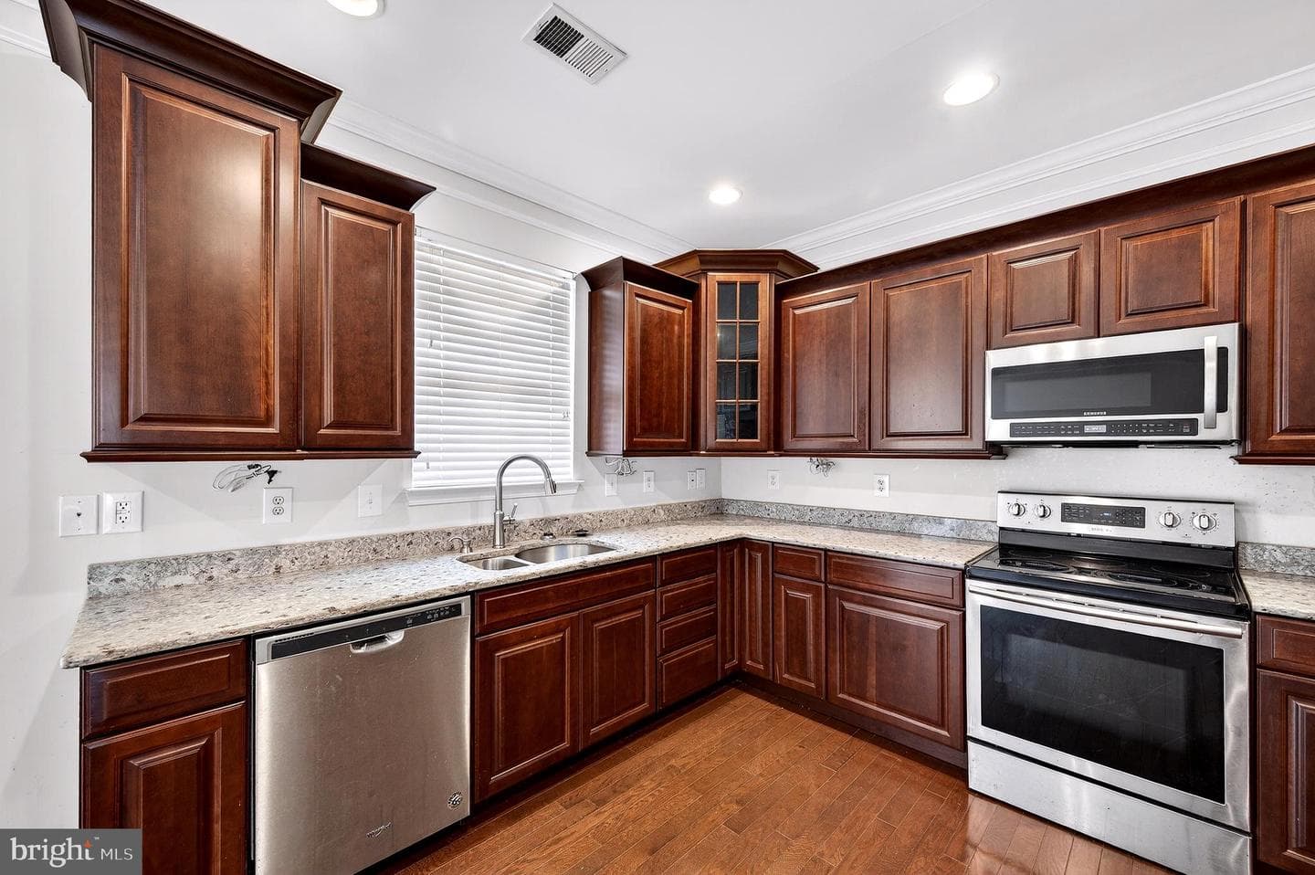 309 Old Squaw Court #30984582 photo 13