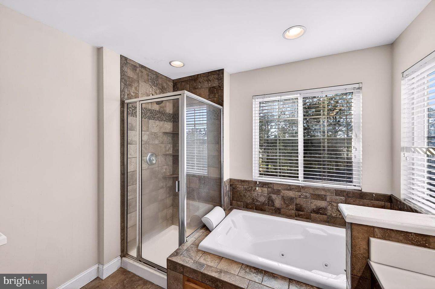 309 Old Squaw Court #30984582 photo 34