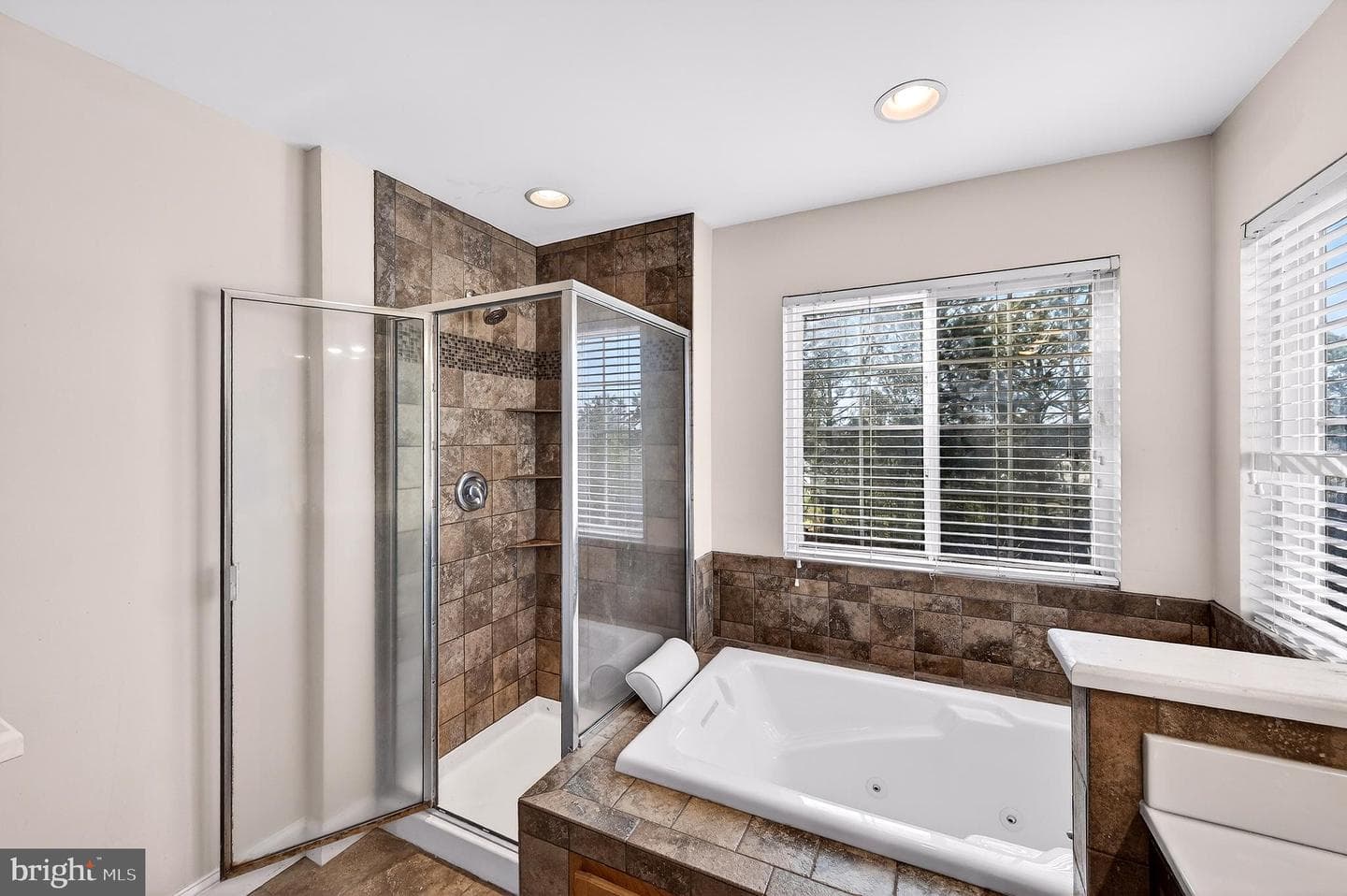 309 Old Squaw Court #30984582 photo 36