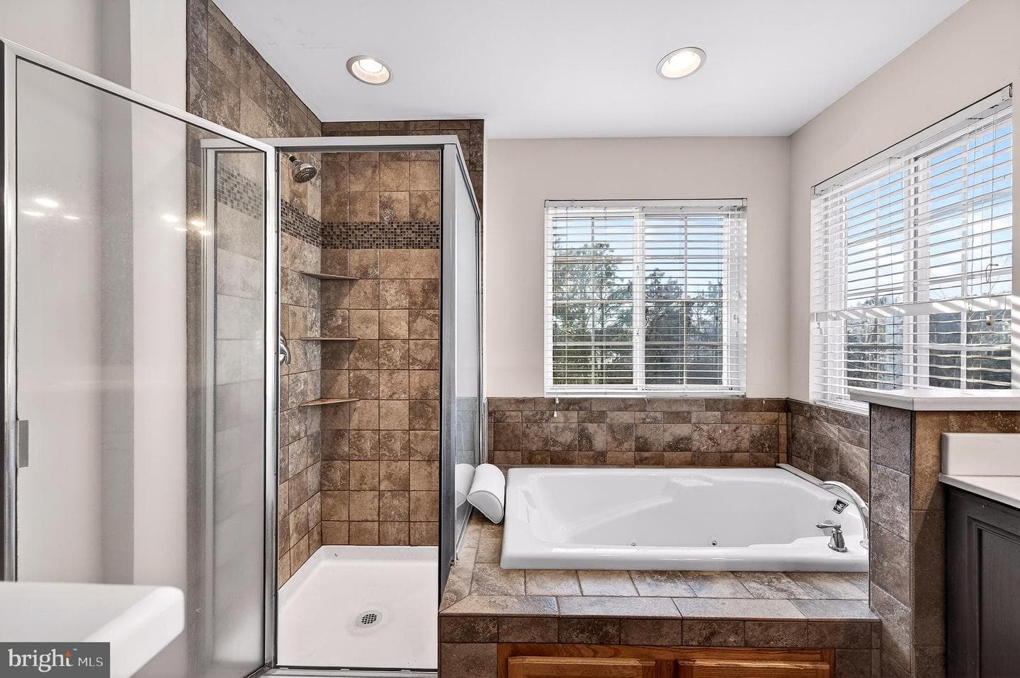 309 Old Squaw Court #30984582 photo 37