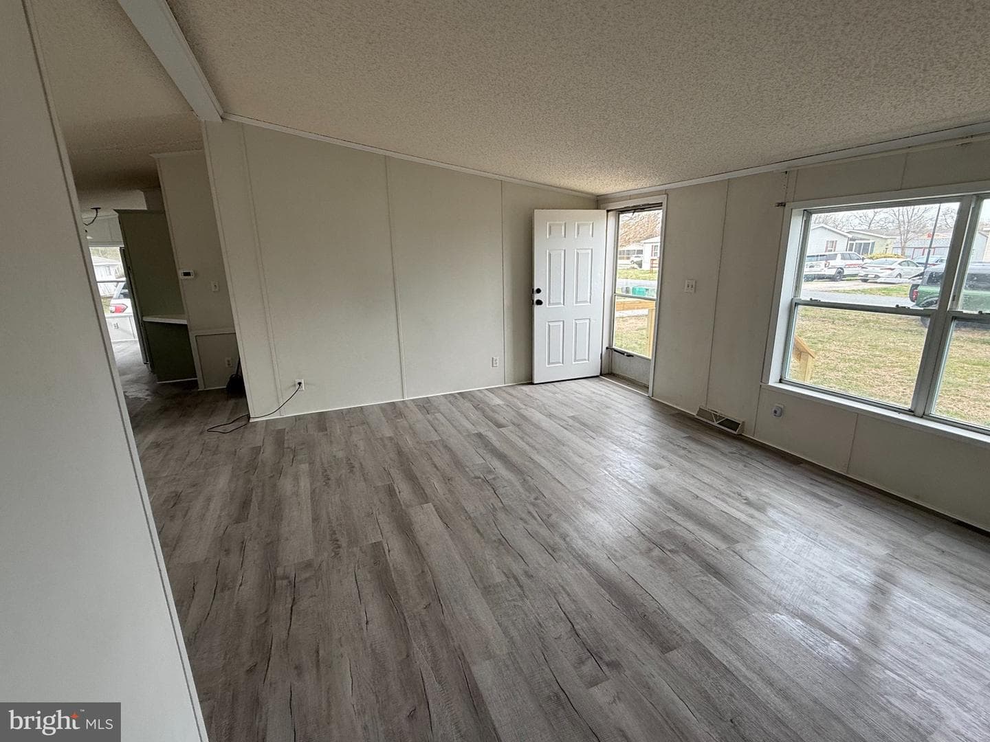5959 Heritage Road photo 4