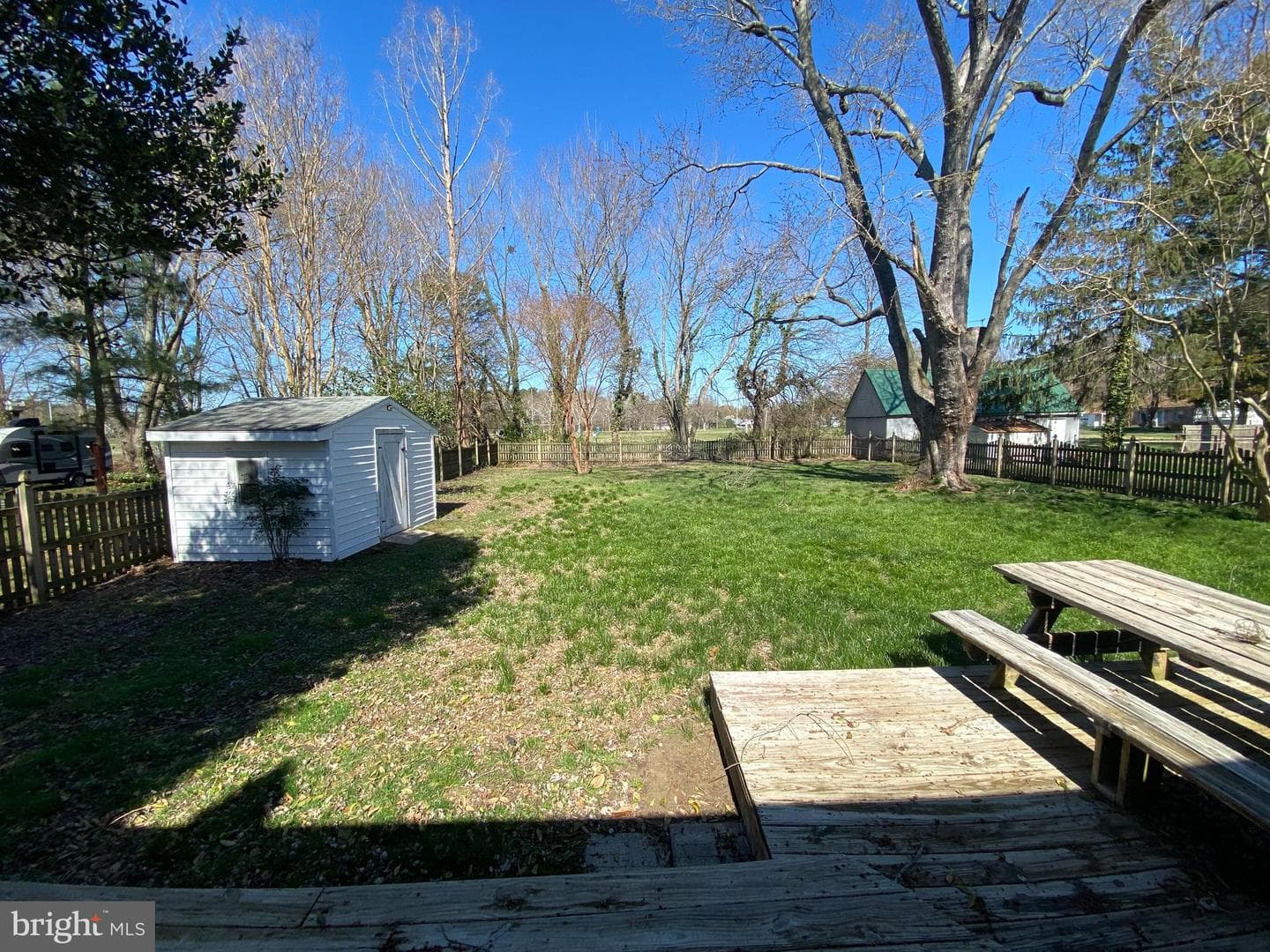 205 Somerset Ave photo 22