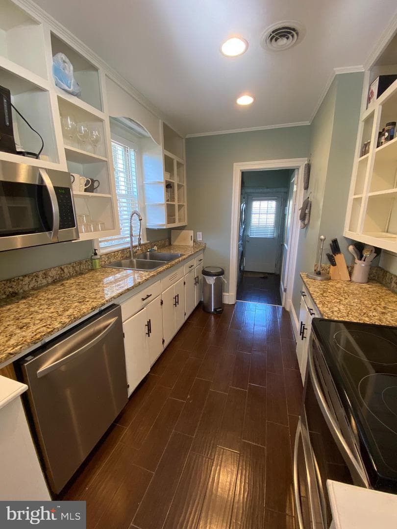 205 Somerset Ave photo 9