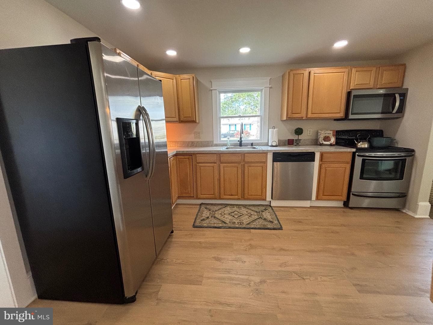1209 Bayly Road photo 10