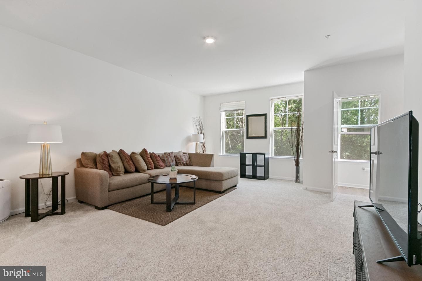 340 Shipyard Drive photo 20