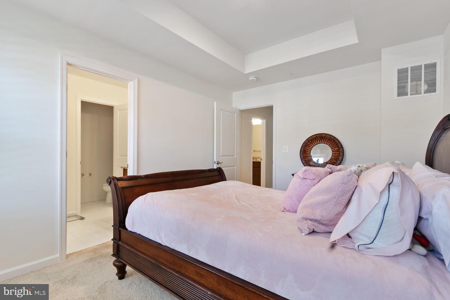 340 Shipyard Drive photo 25