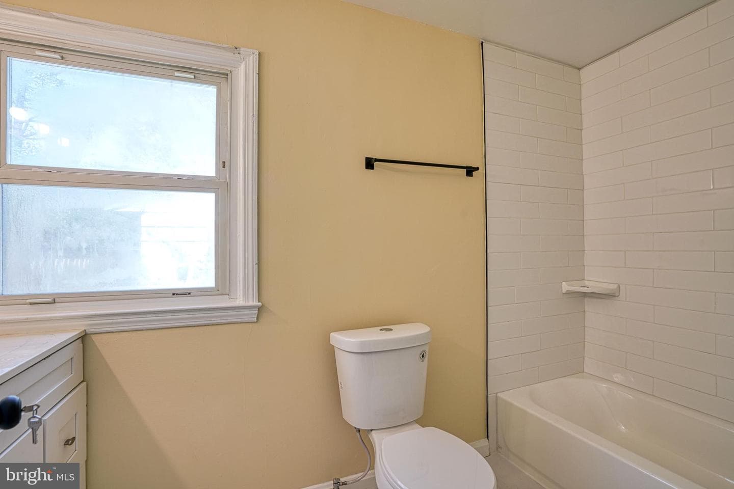 10 Bay View Avenue photo 19
