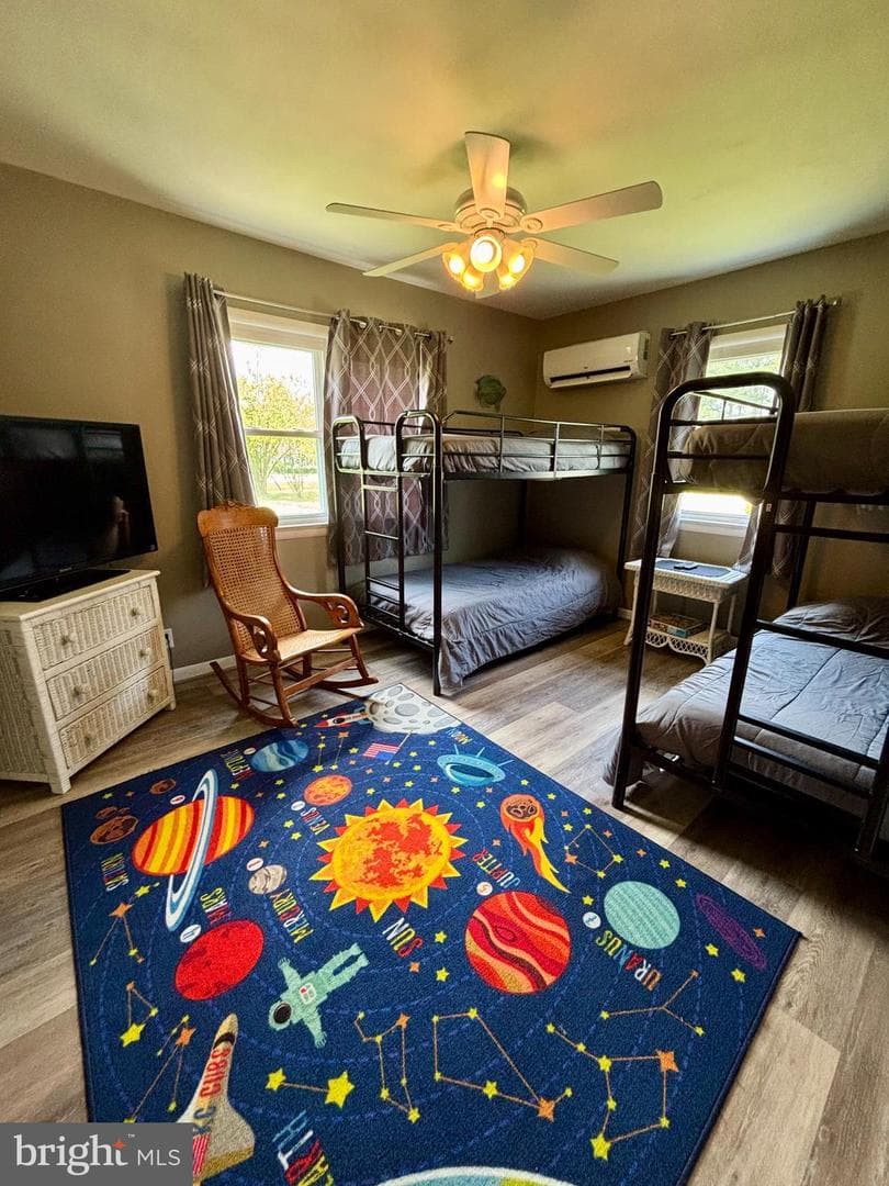 1240 Hudson Road photo 8