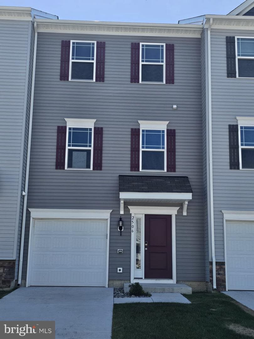 2506 Boeing Way photo 1