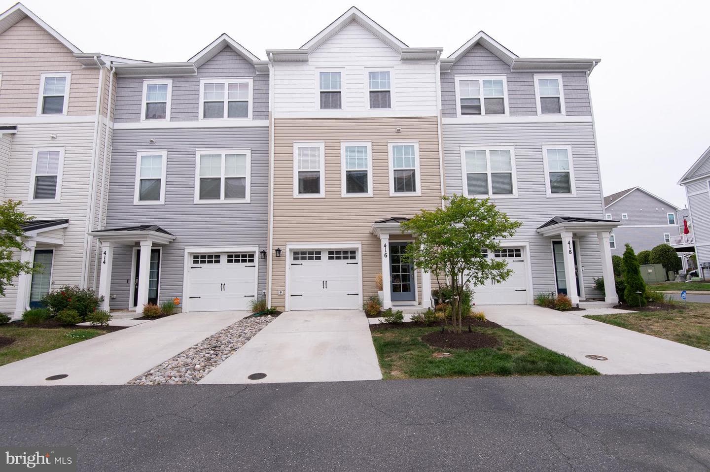 416 S Seaway Court #142 photo 46