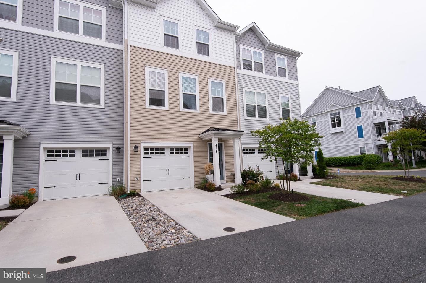416 S Seaway Court #142 photo 48