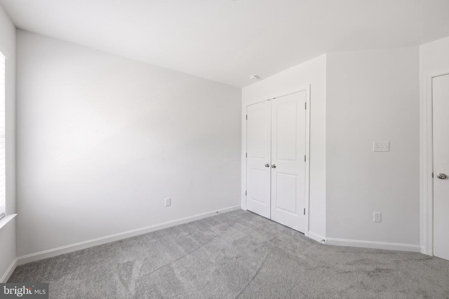 146 Regulator Drive N photo 19