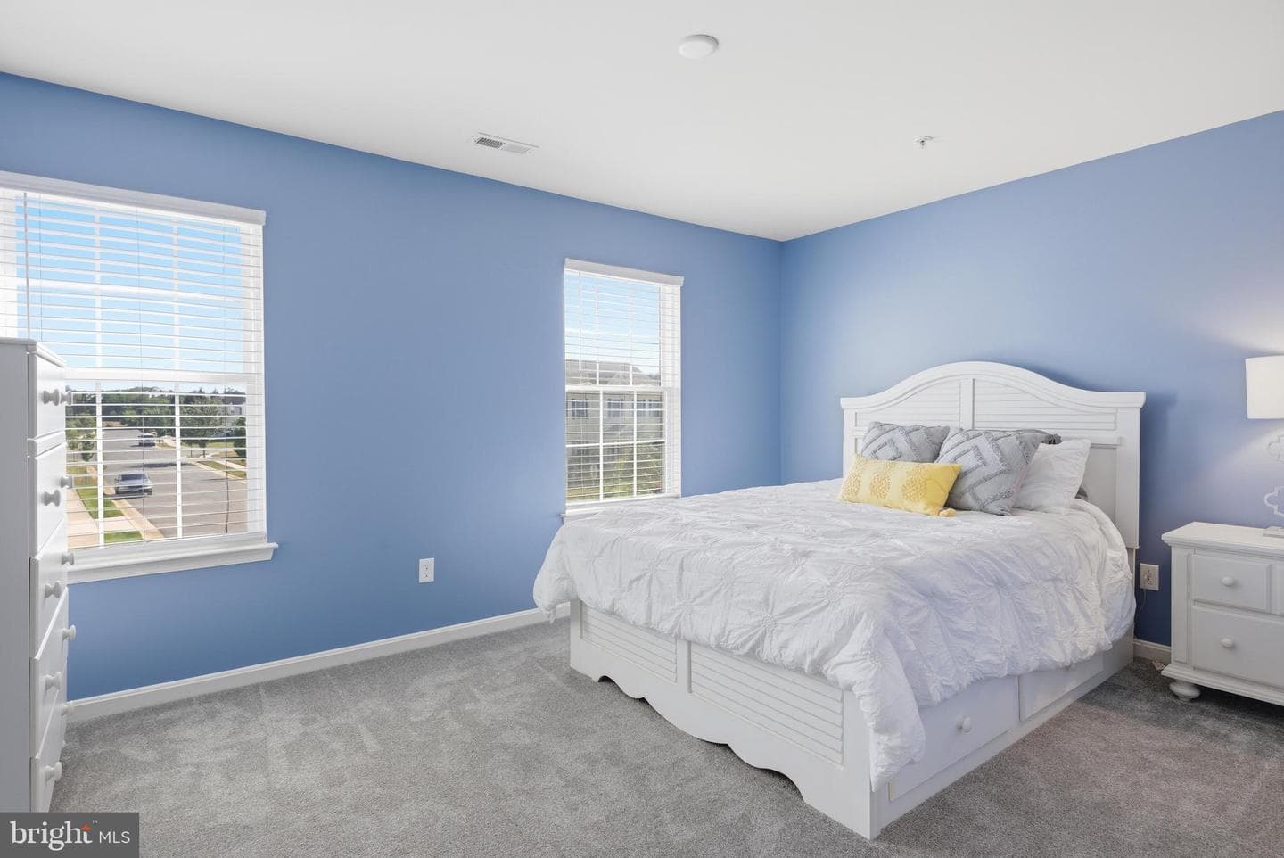 146 Regulator Drive N photo 25