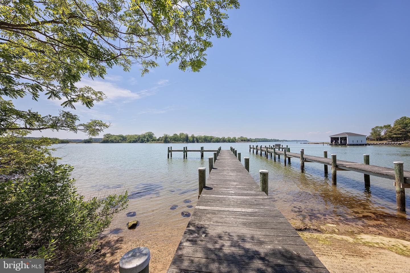 146 Regulator Drive N photo 42