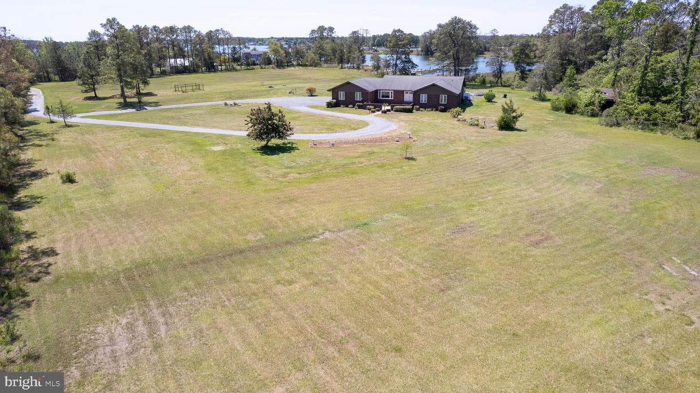 1661 Town Point Road photo 71