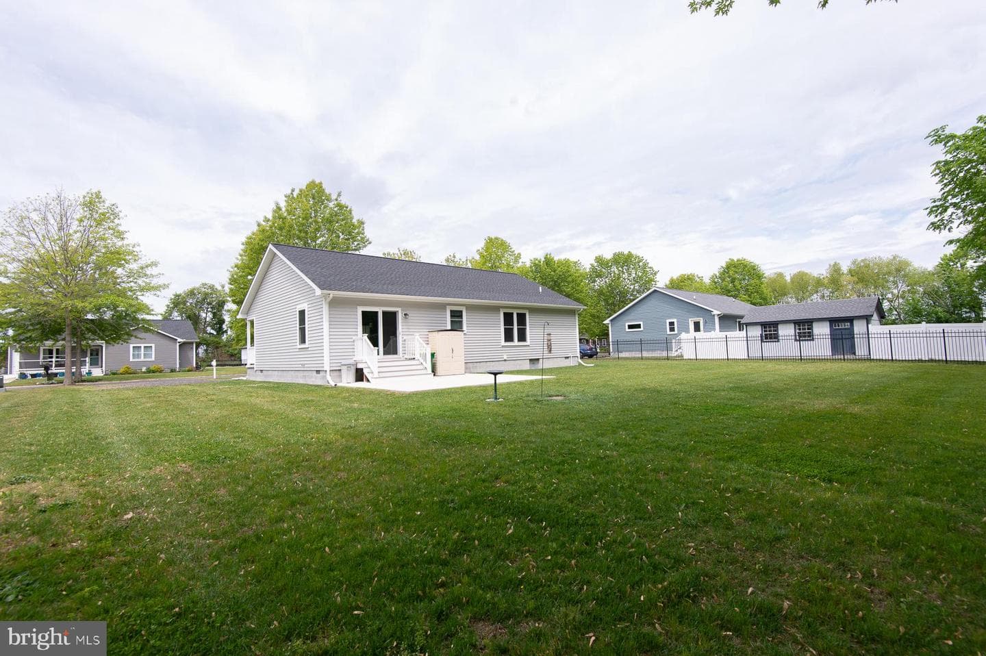 113 Trinity Court photo 32