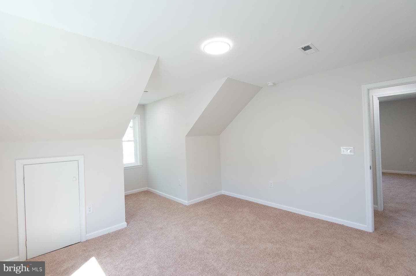 109 Railroad Avenue photo 19