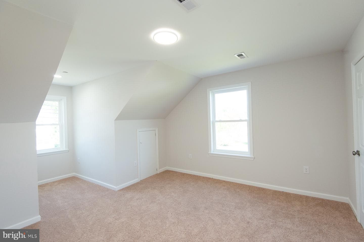 109 Railroad Avenue photo 26