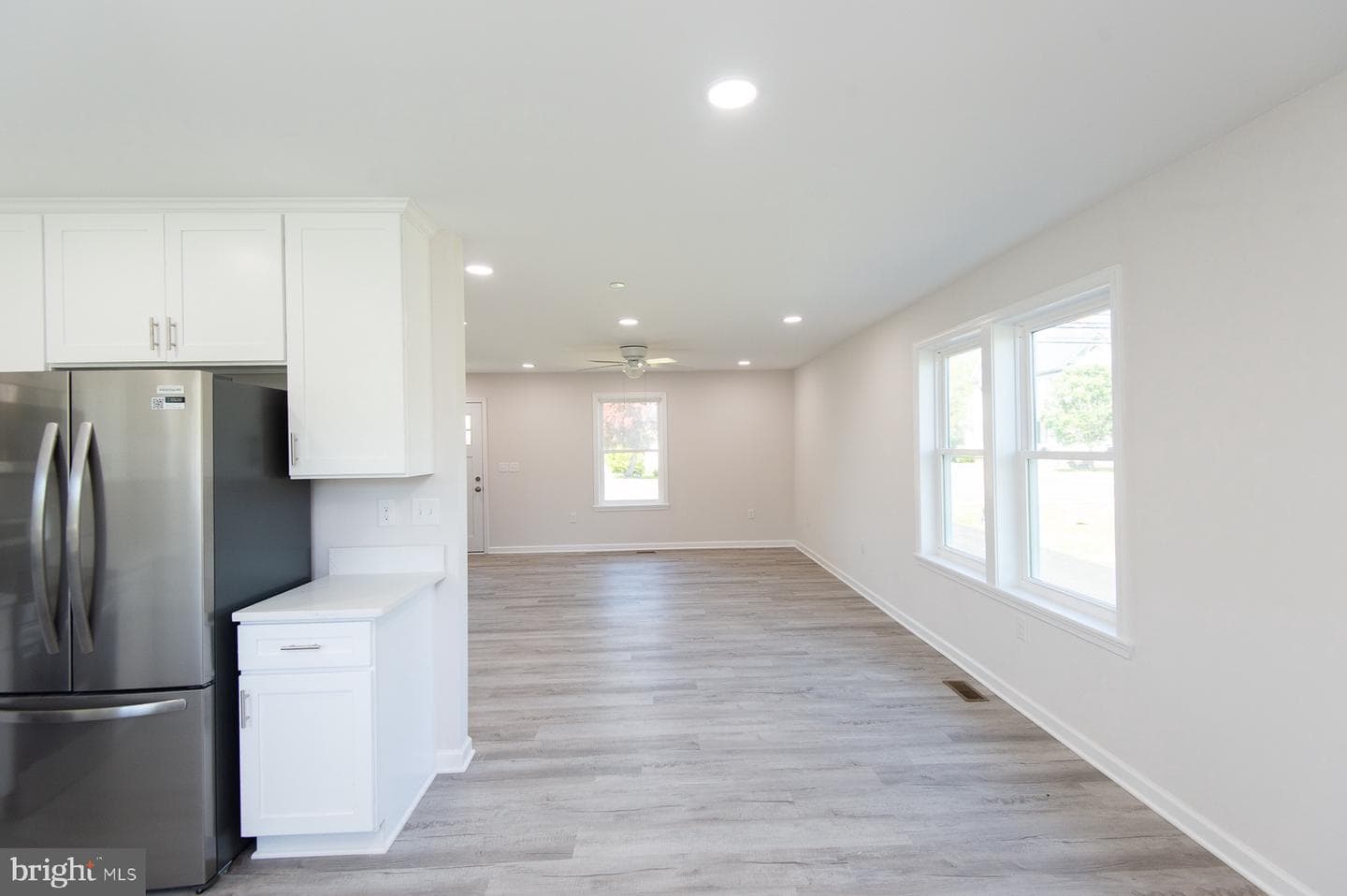 109 Railroad Avenue photo 5