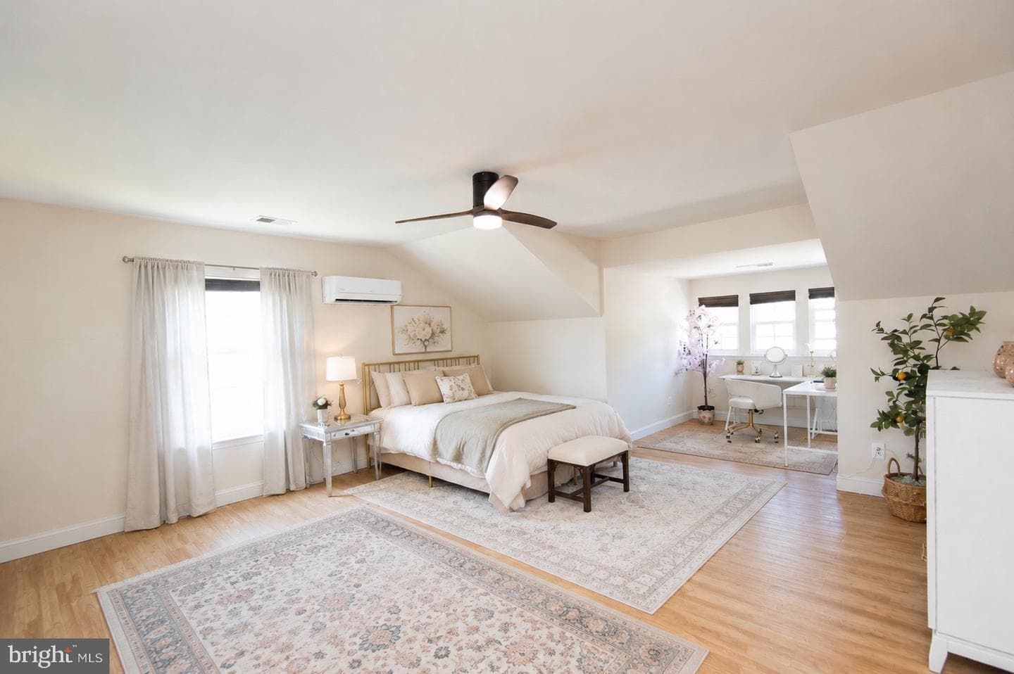 119 Regulator Drive N photo 29