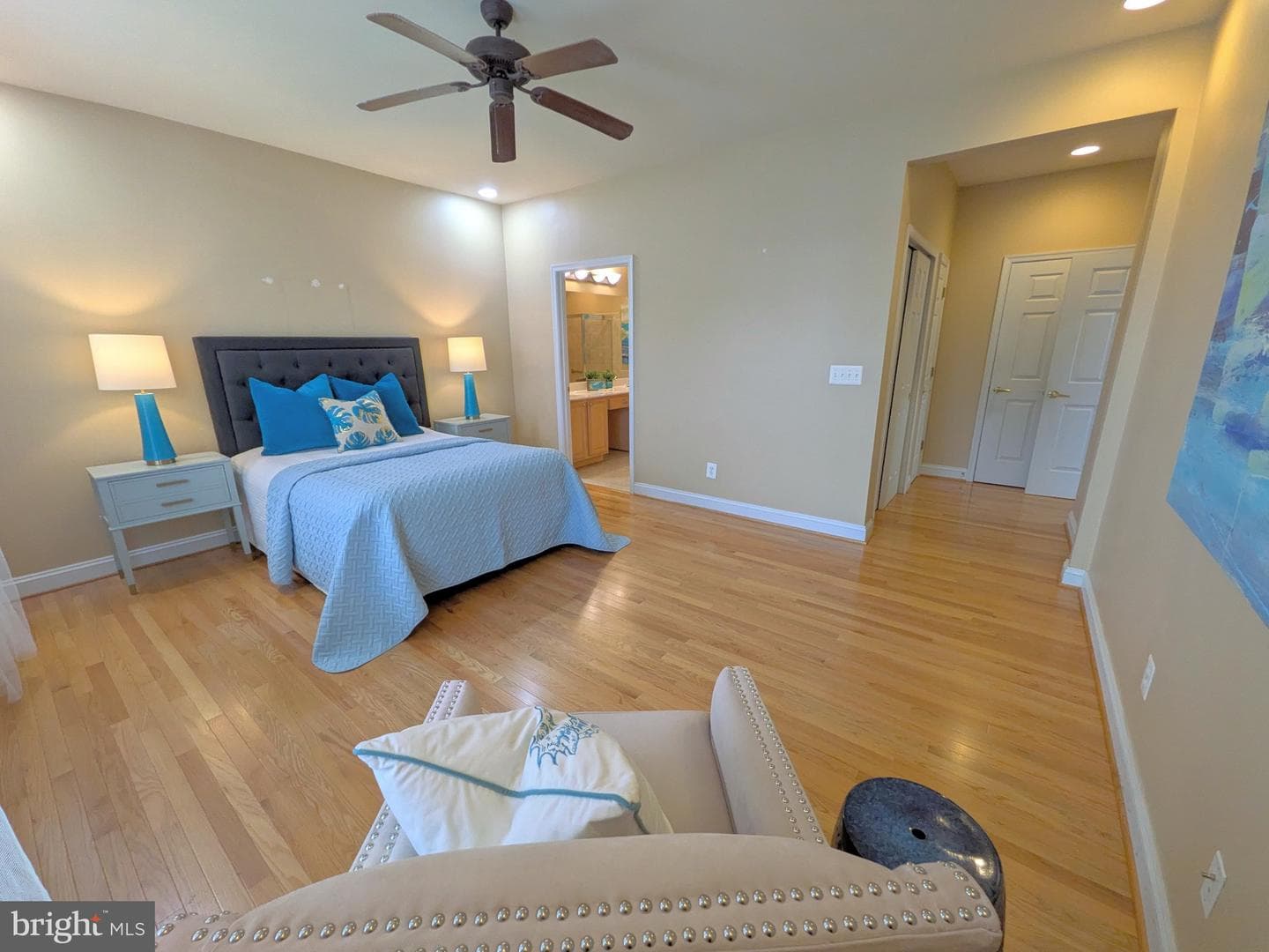 123 Regulator Drive N photo 28