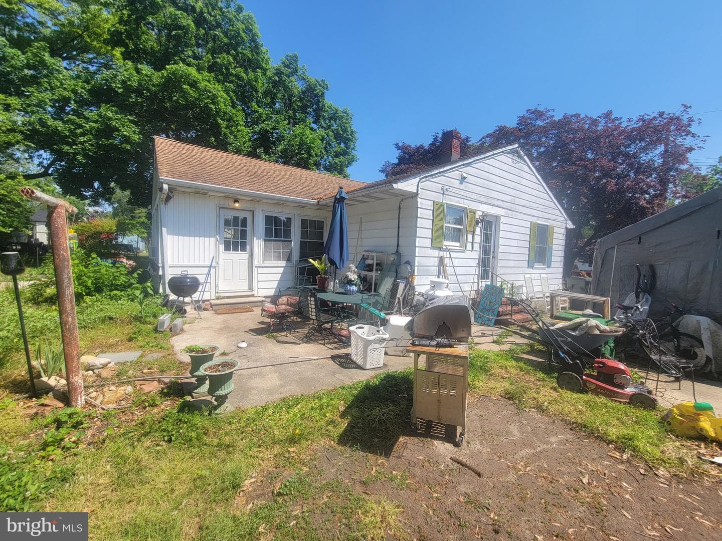 302 Noble St photo 10