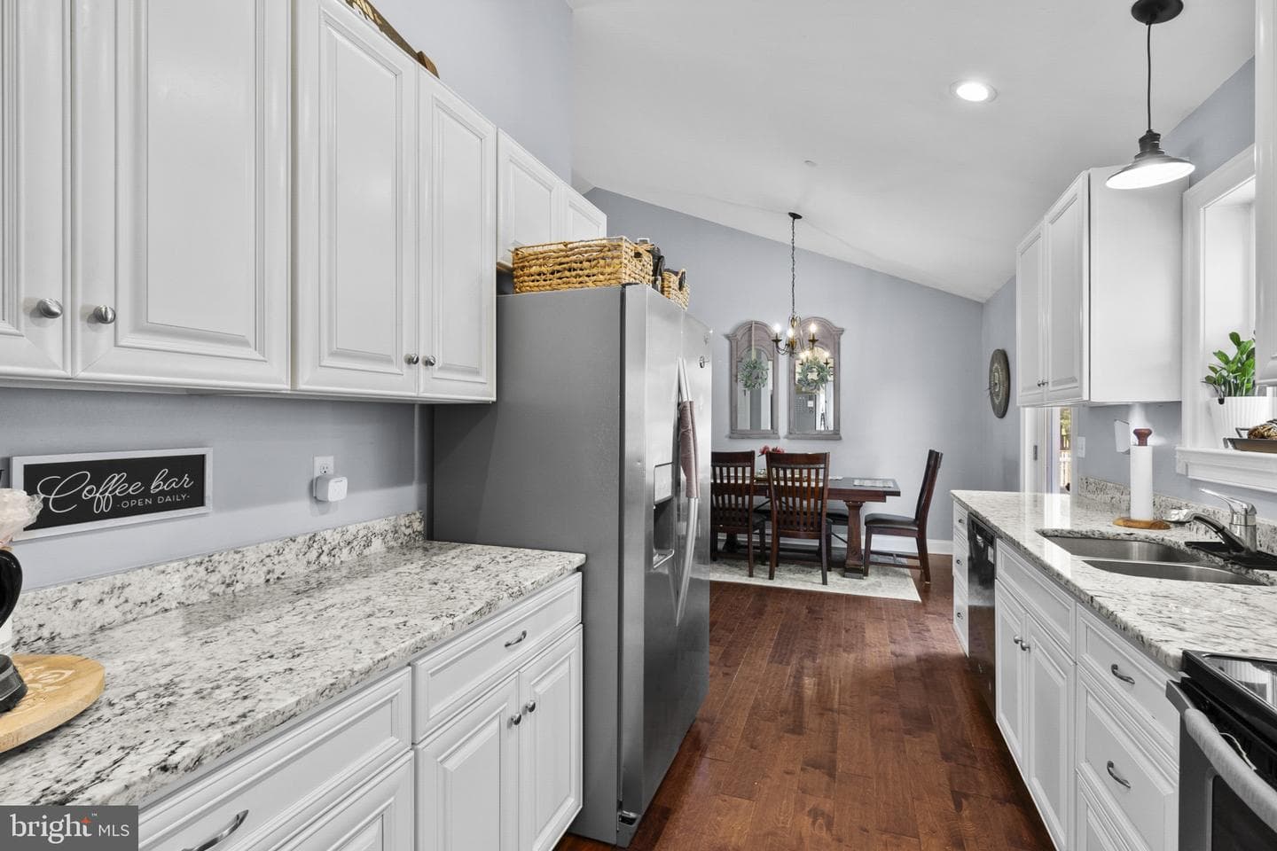 102 Barnes Court photo 14