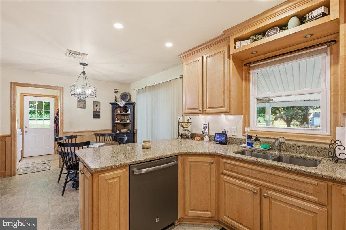 5740 Linkwood Rd photo 14
