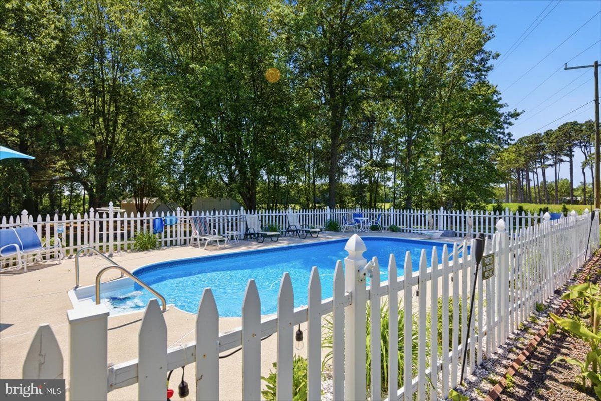 5740 Linkwood Rd photo 36