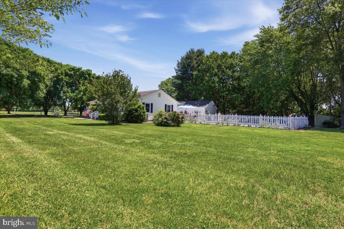 5740 Linkwood Rd photo 4