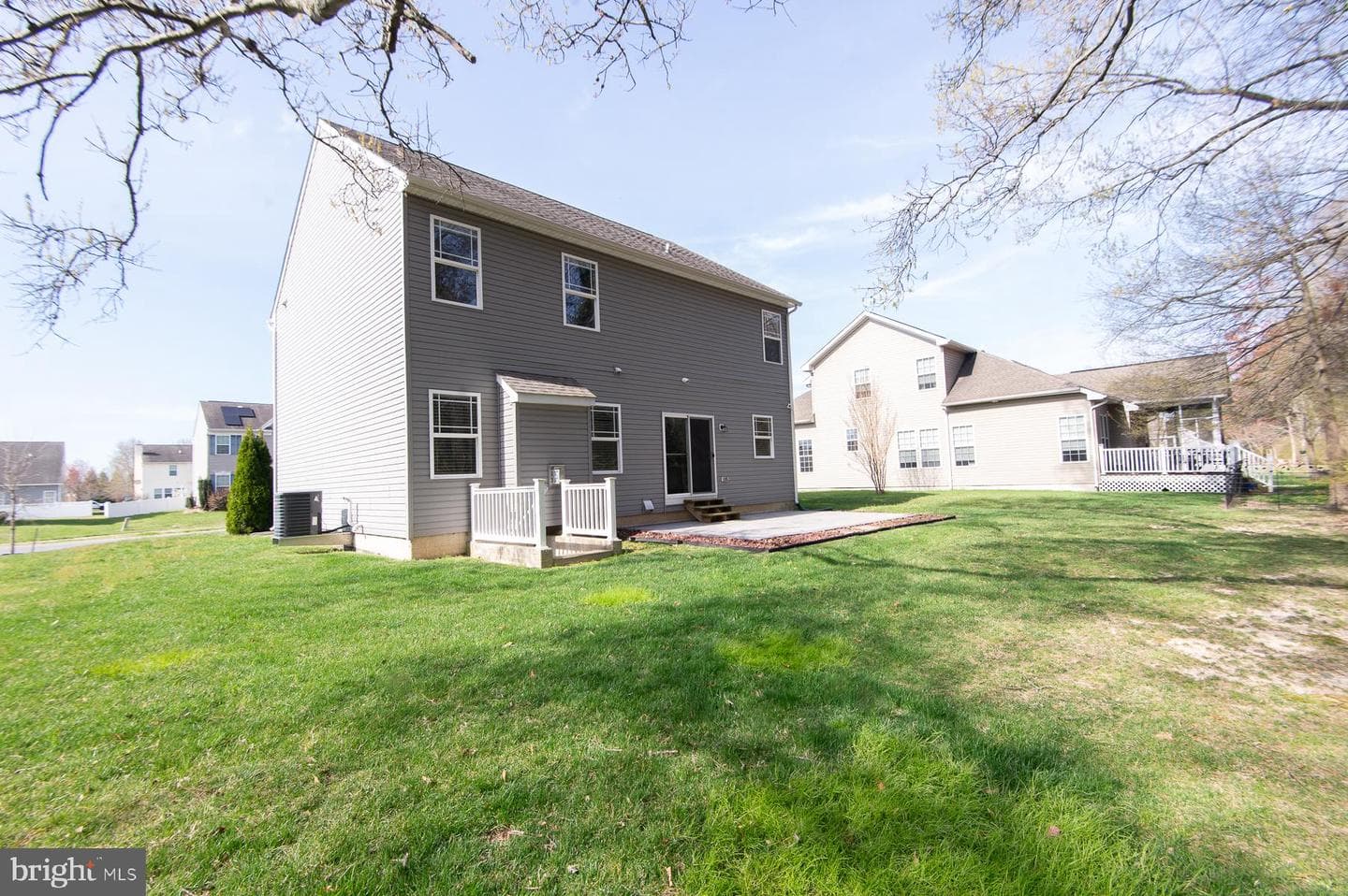 138 Regulator Drive N photo 31