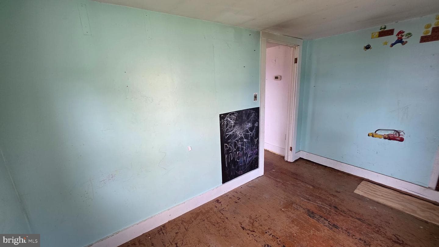 1007 Roslyn Avenue photo 13