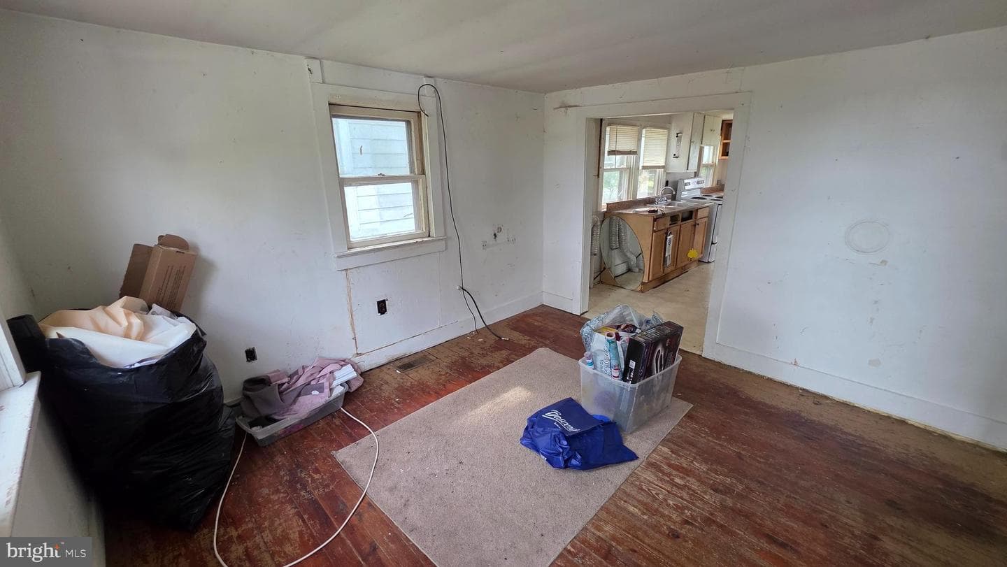 1007 Roslyn Avenue photo 15