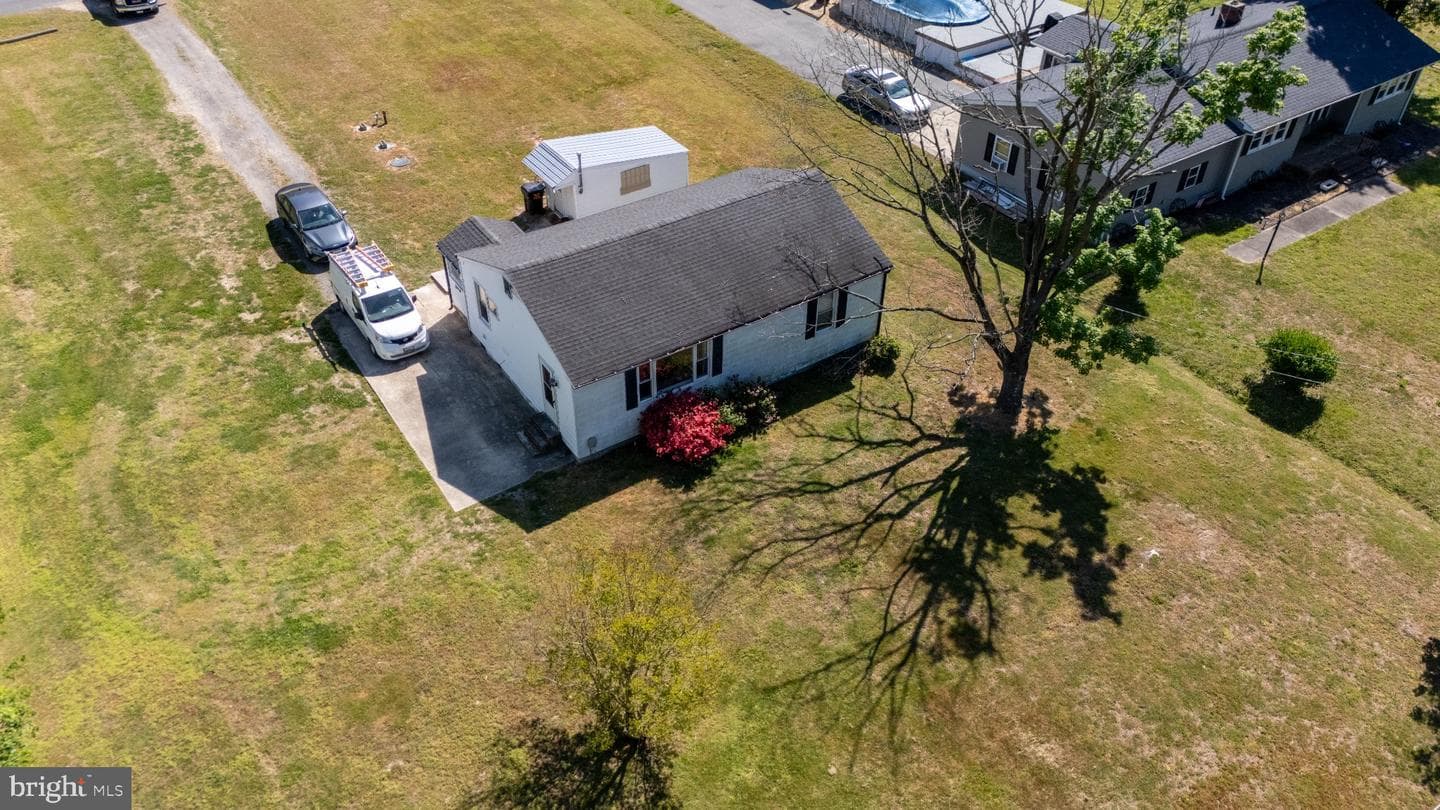 3544 Chateau Dr photo 22