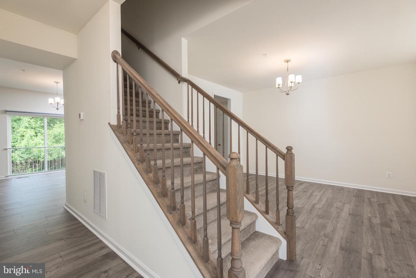 178 Regulator Drive N photo 5