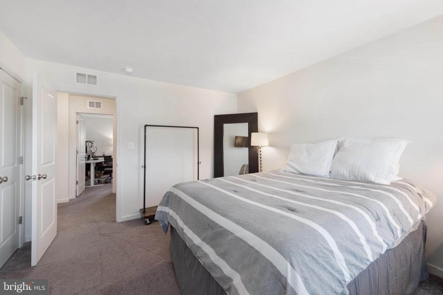 502 Regulator Drive S photo 24