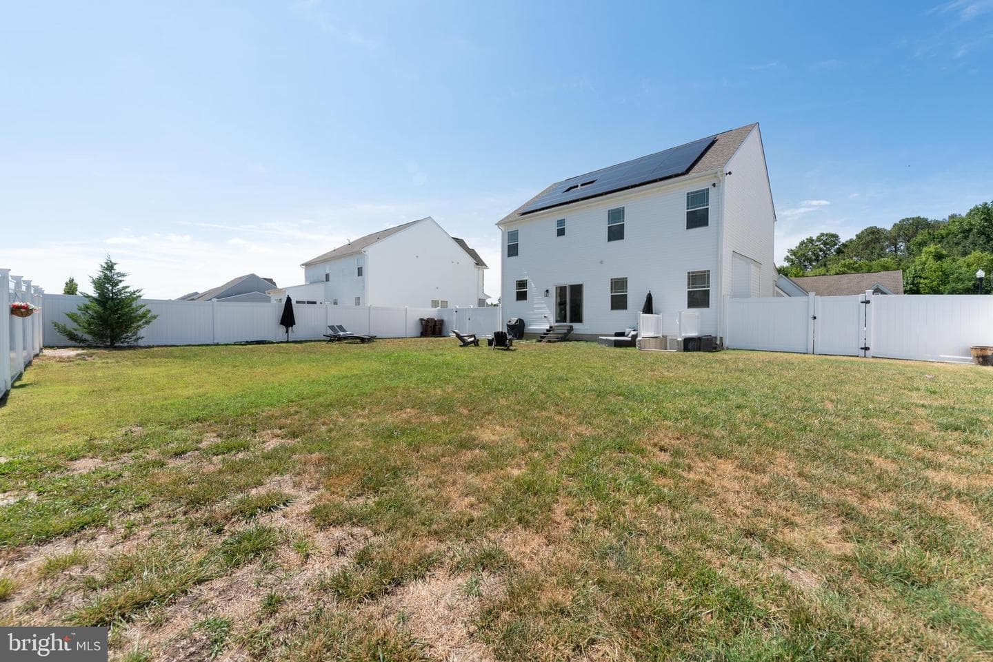 502 Regulator Drive S photo 35
