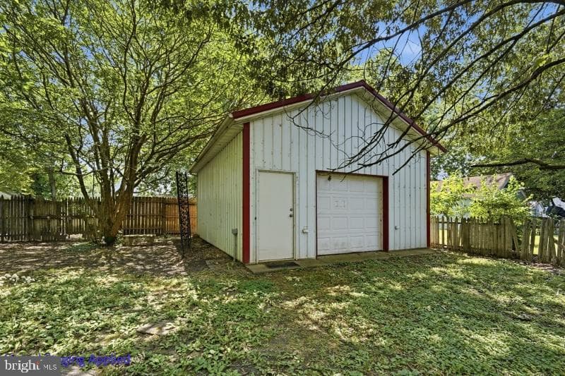 415 Maryland Avenue photo 32