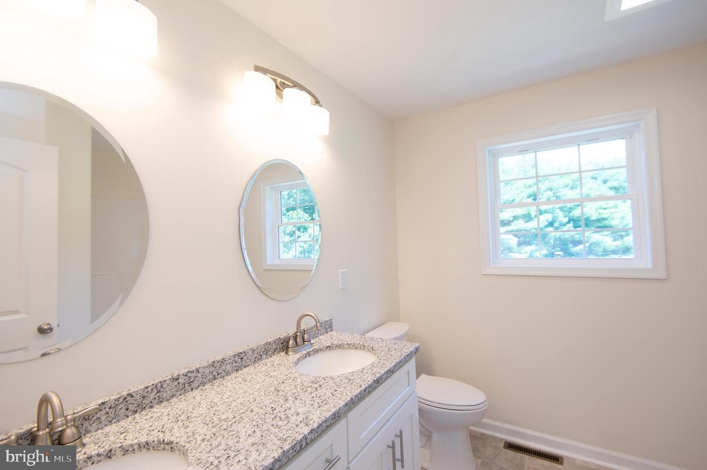6706 Jayar Way photo 11