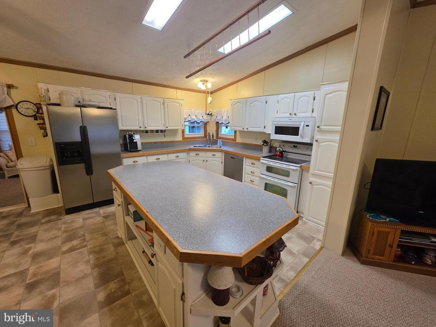 6315 E New Market Ellwood Road photo 15