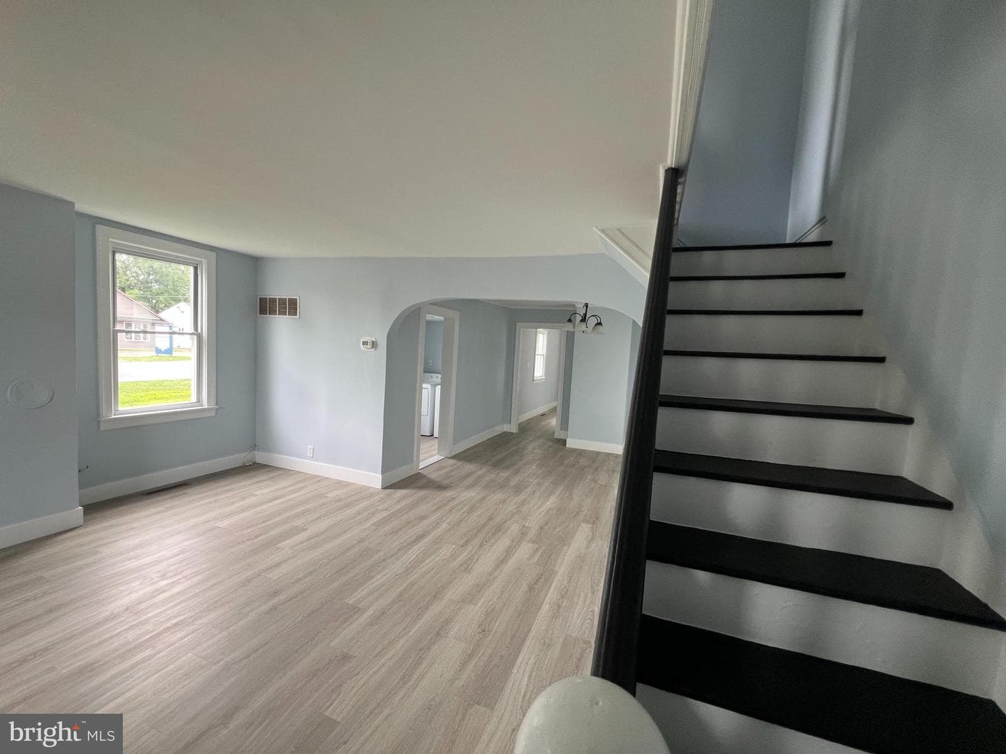 425 Henry Street photo 10