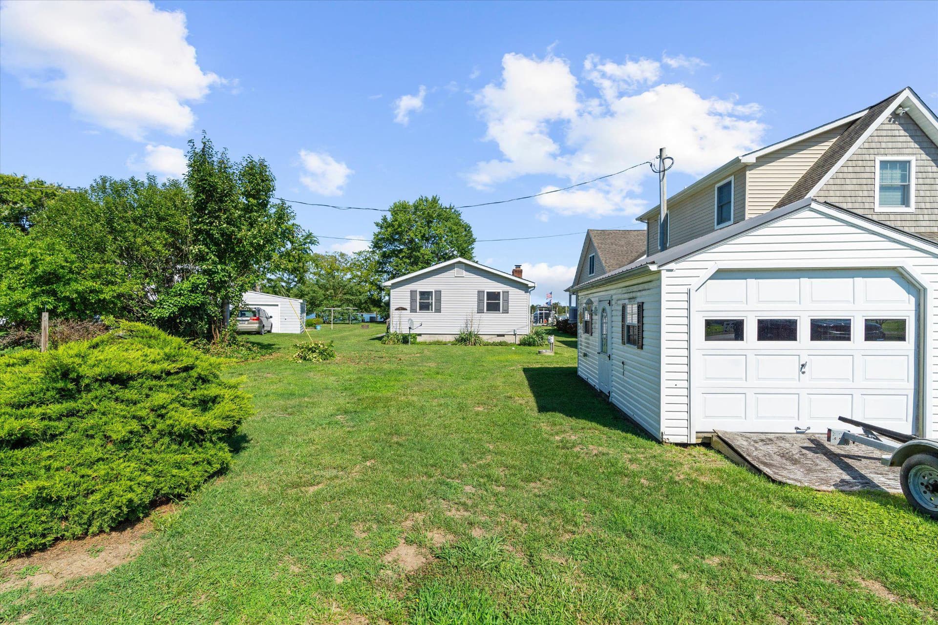 1609 Deep Point Road photo 34