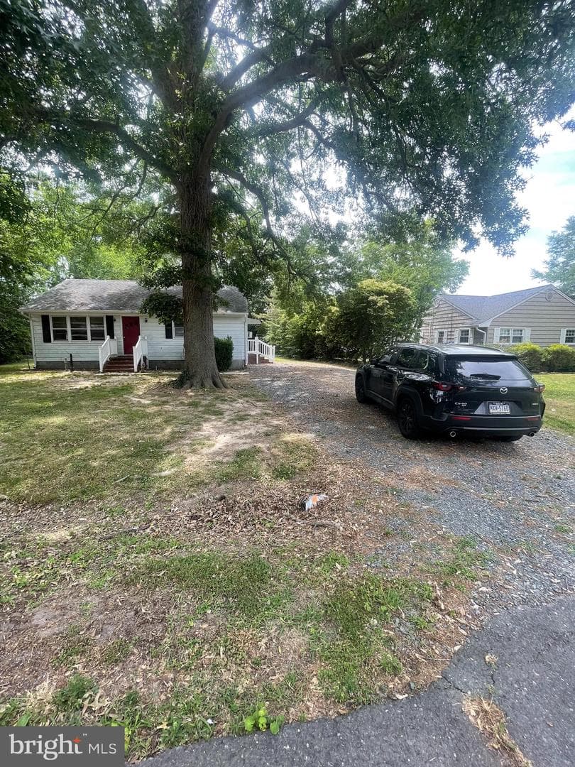 104 Linthicum Drive, Cambridge