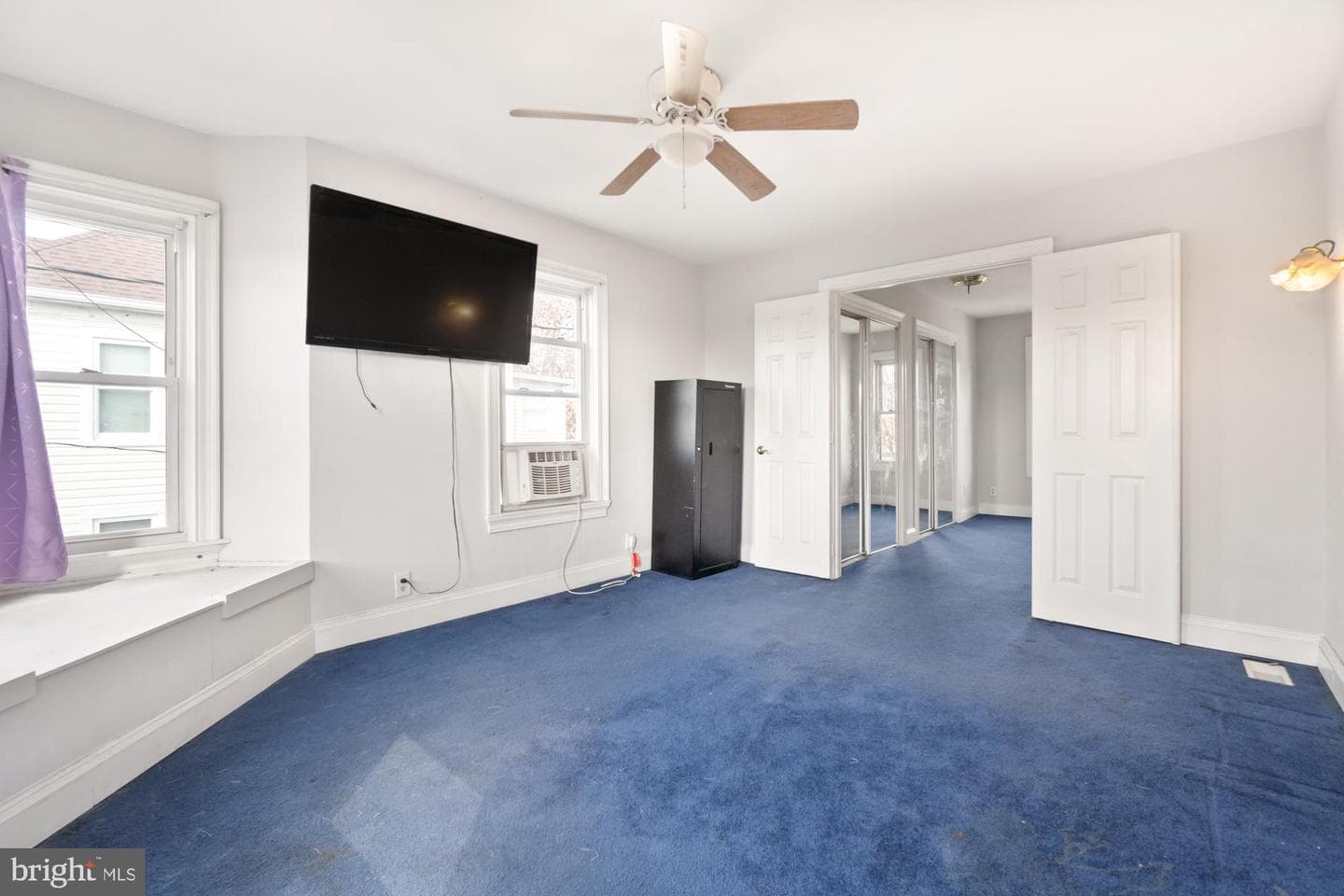 141 N Carroll Street photo 15
