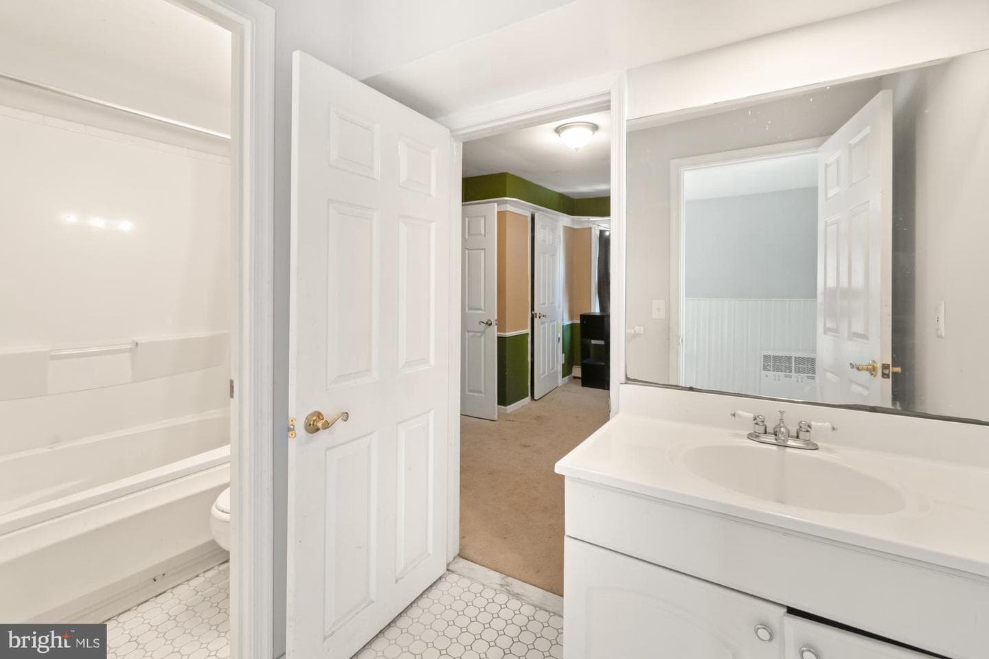 141 N Carroll Street photo 22