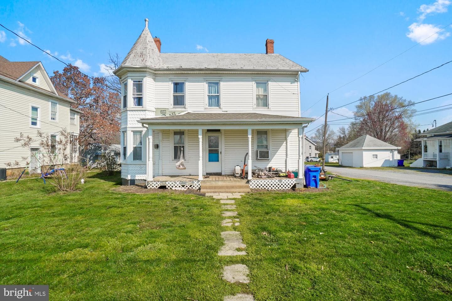 141 N Carroll Street photo 32
