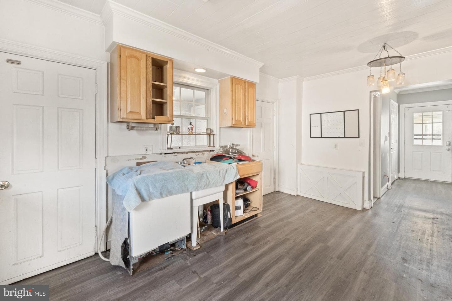 141 N Carroll Street photo 8