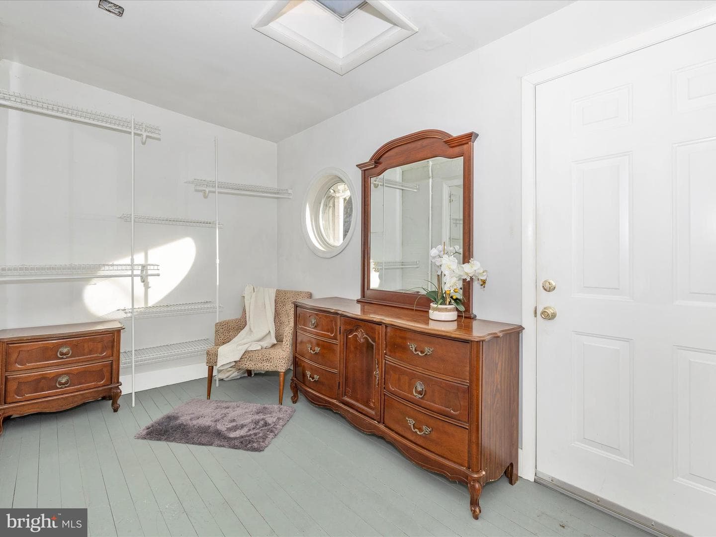 228 E 7th Street photo 33