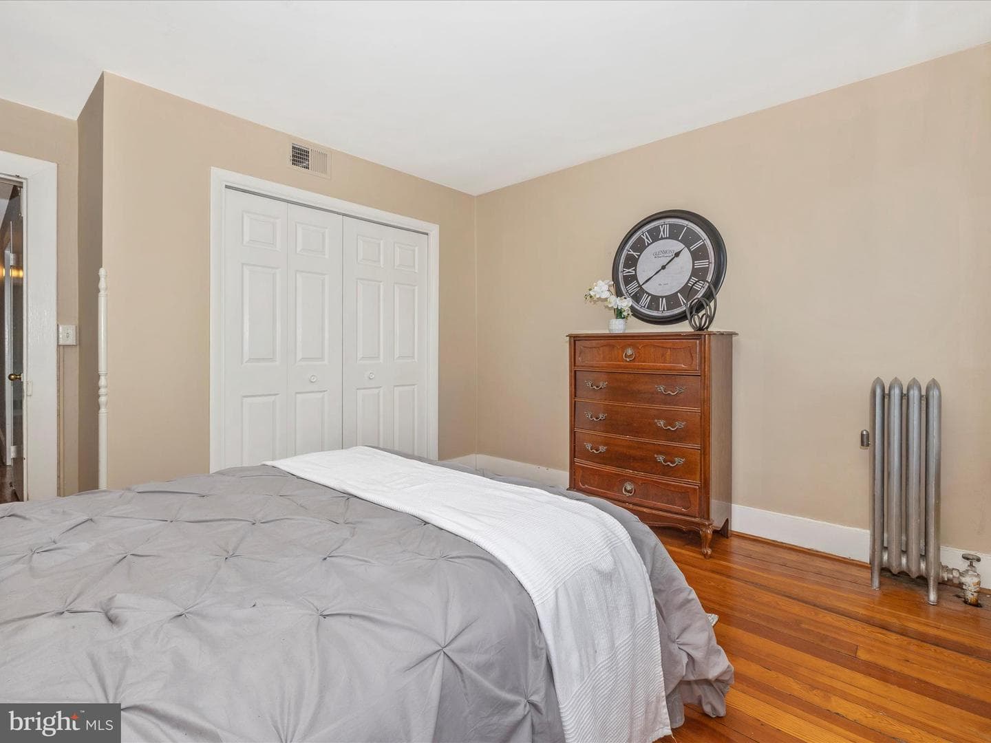 228 E 7th Street photo 43