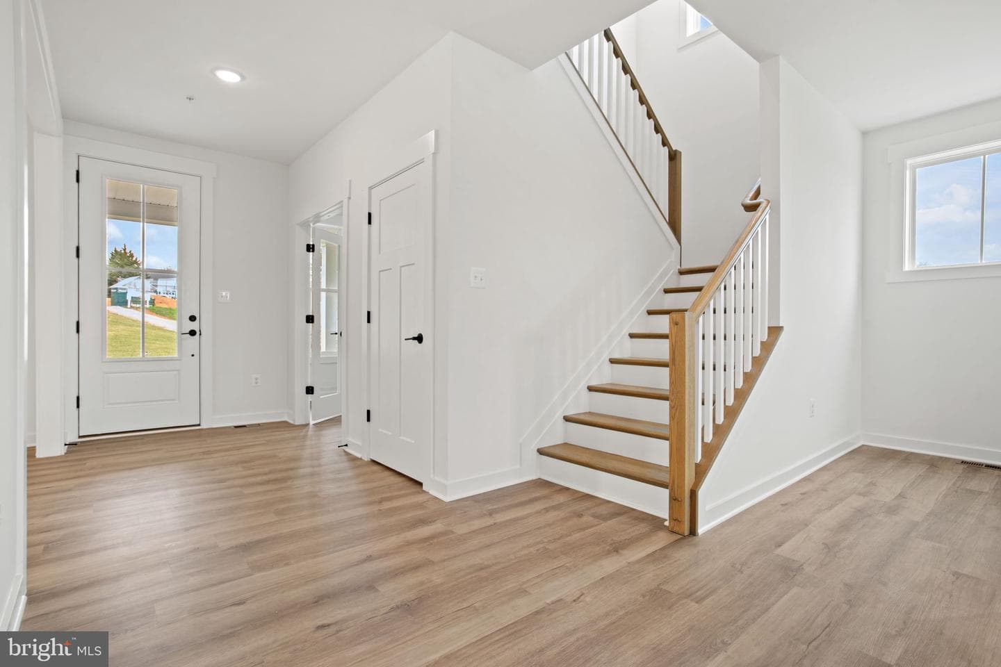 5 Fox Rock Drive photo 5